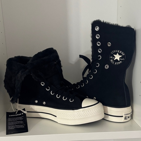 NWT Converse All Star Women's Black and White Fur-Lined High-Tops - Picture 2 of 6